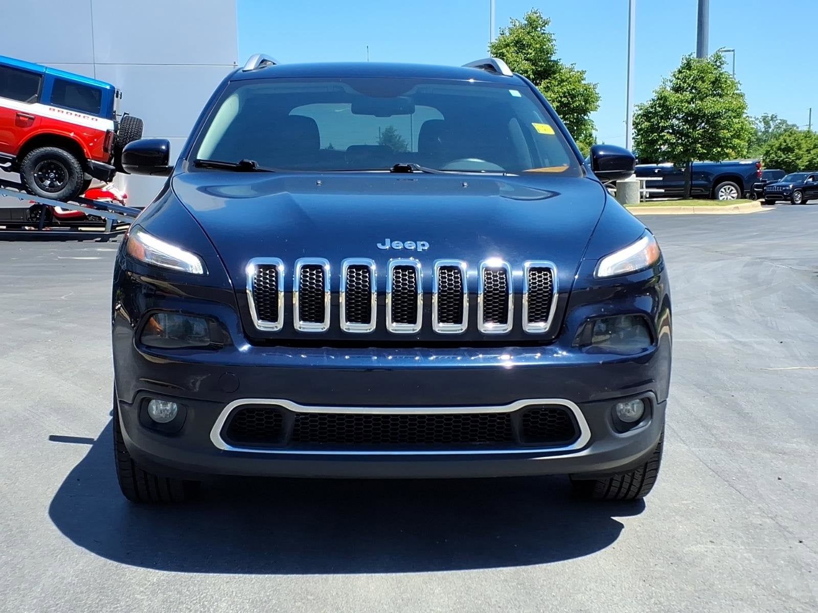 Used 2014 Jeep Cherokee Limited with VIN 1C4PJMDB2EW223479 for sale in Dundee, MI