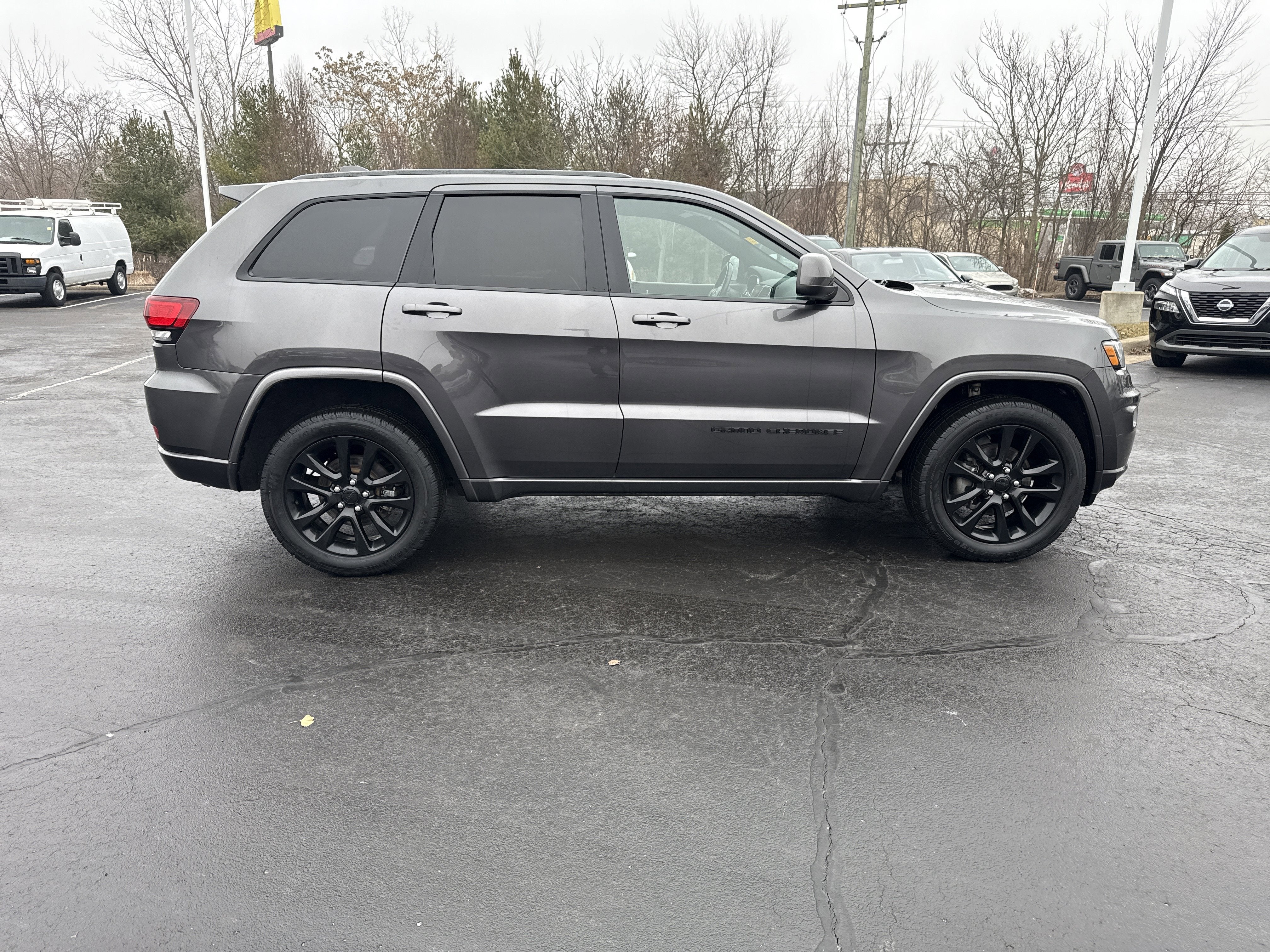 2020 Jeep Grand Cherokee Altitude