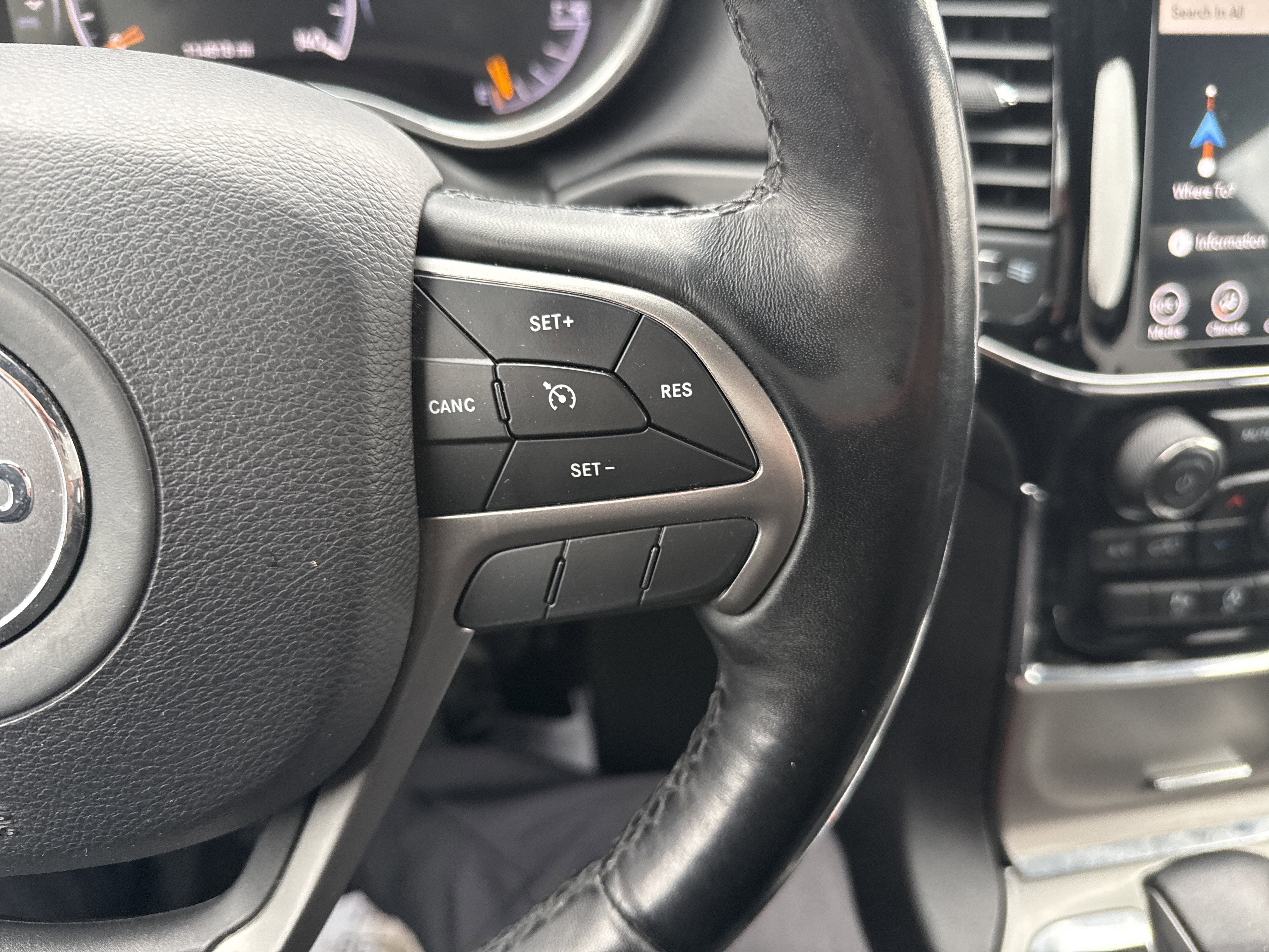 2020 Jeep Grand Cherokee Altitude