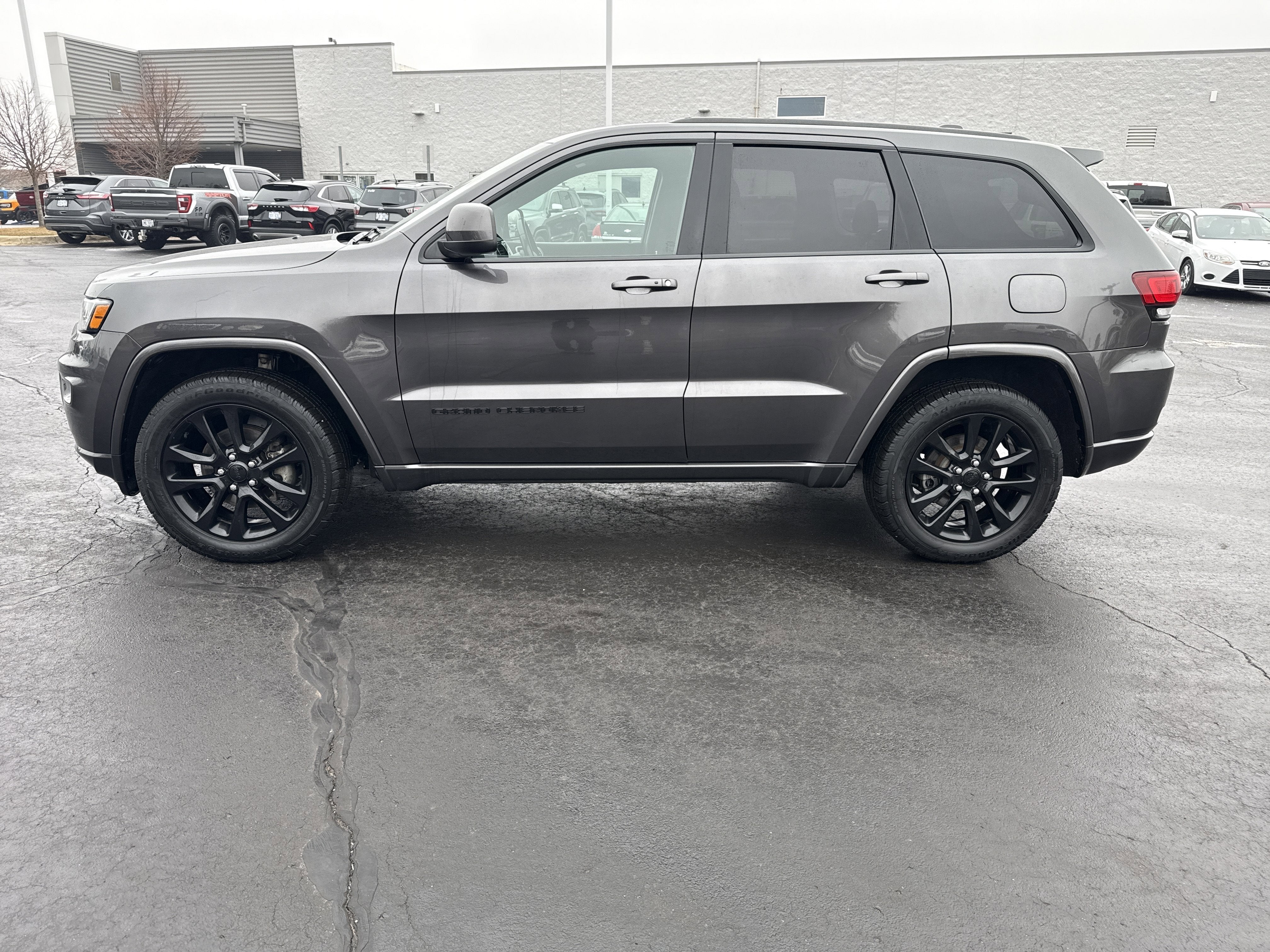 2020 Jeep Grand Cherokee Altitude