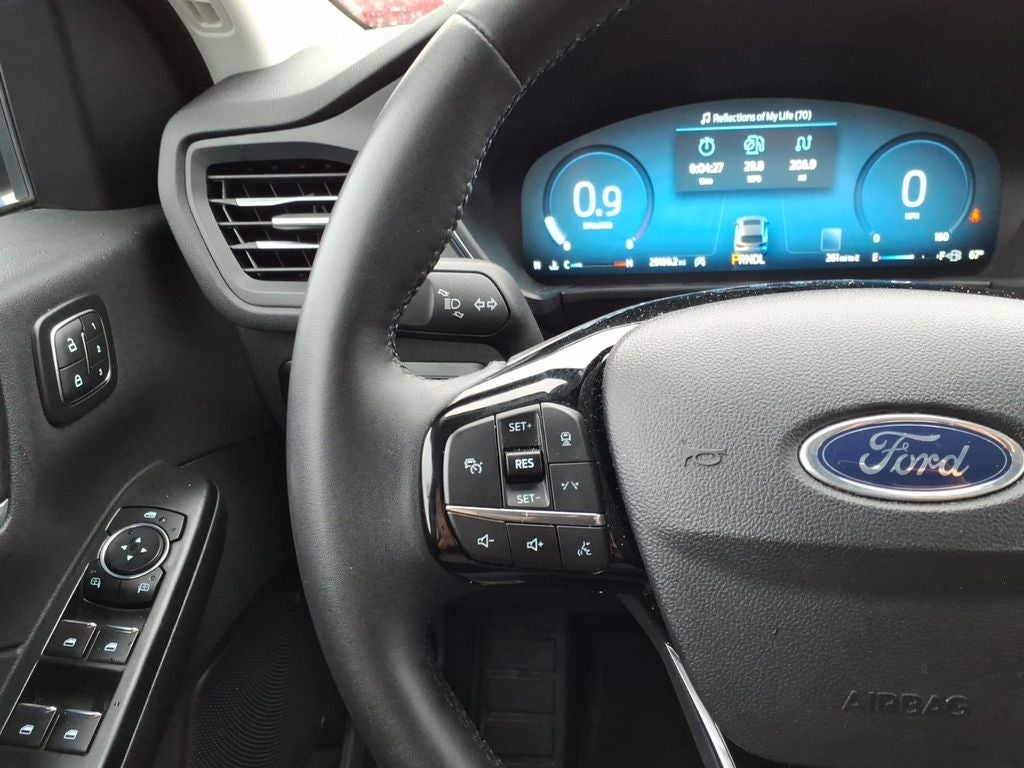 2025 Ford Escape Platinum