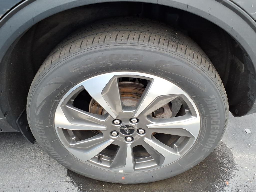 2025 Ford Escape Platinum