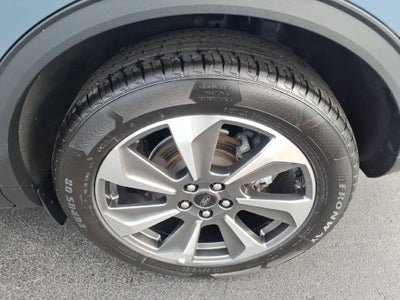 2025 Ford Escape Platinum