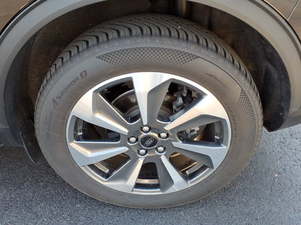 2025 Ford Escape Platinum