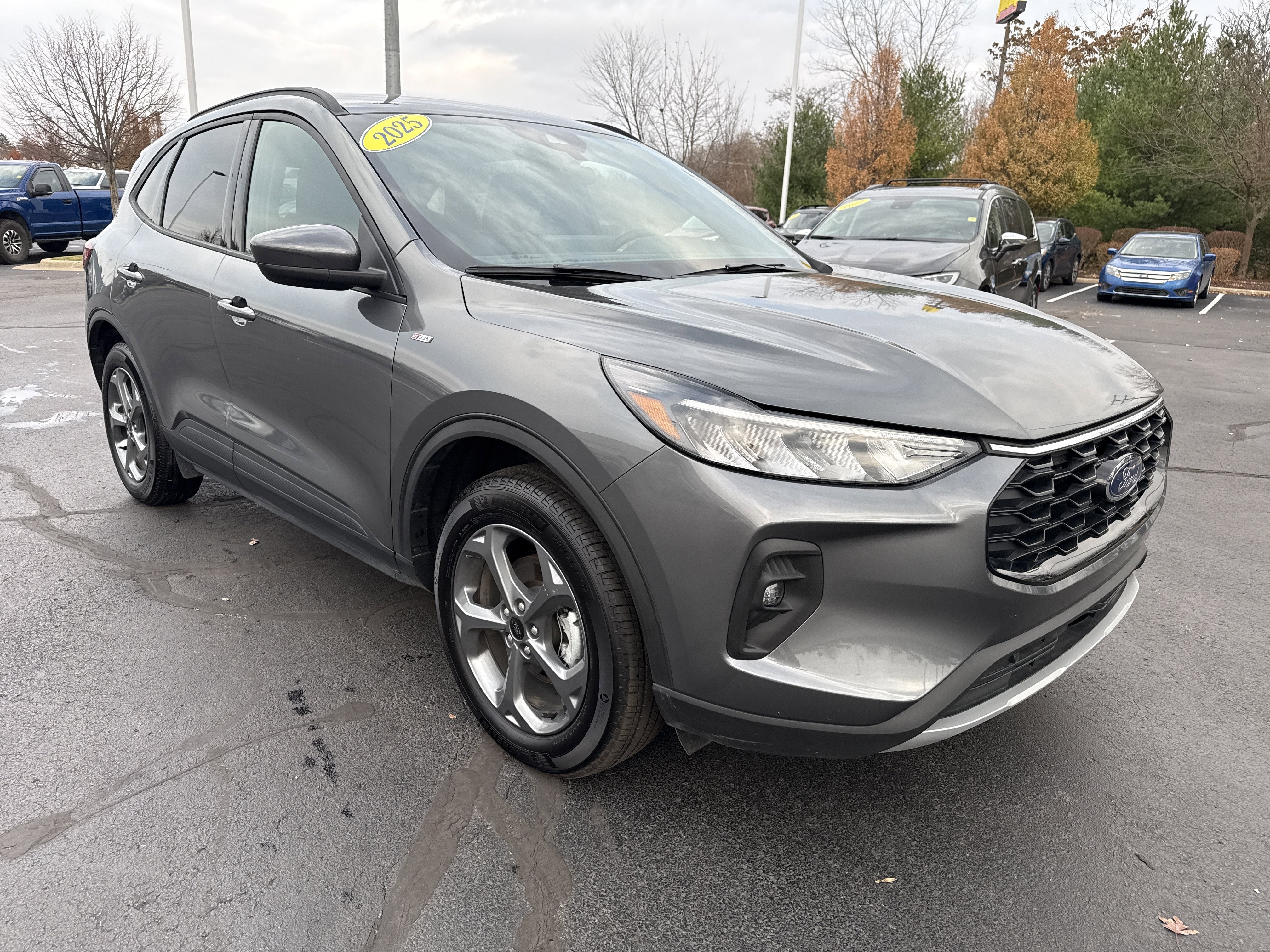 2025 Ford Escape ST-Line Select