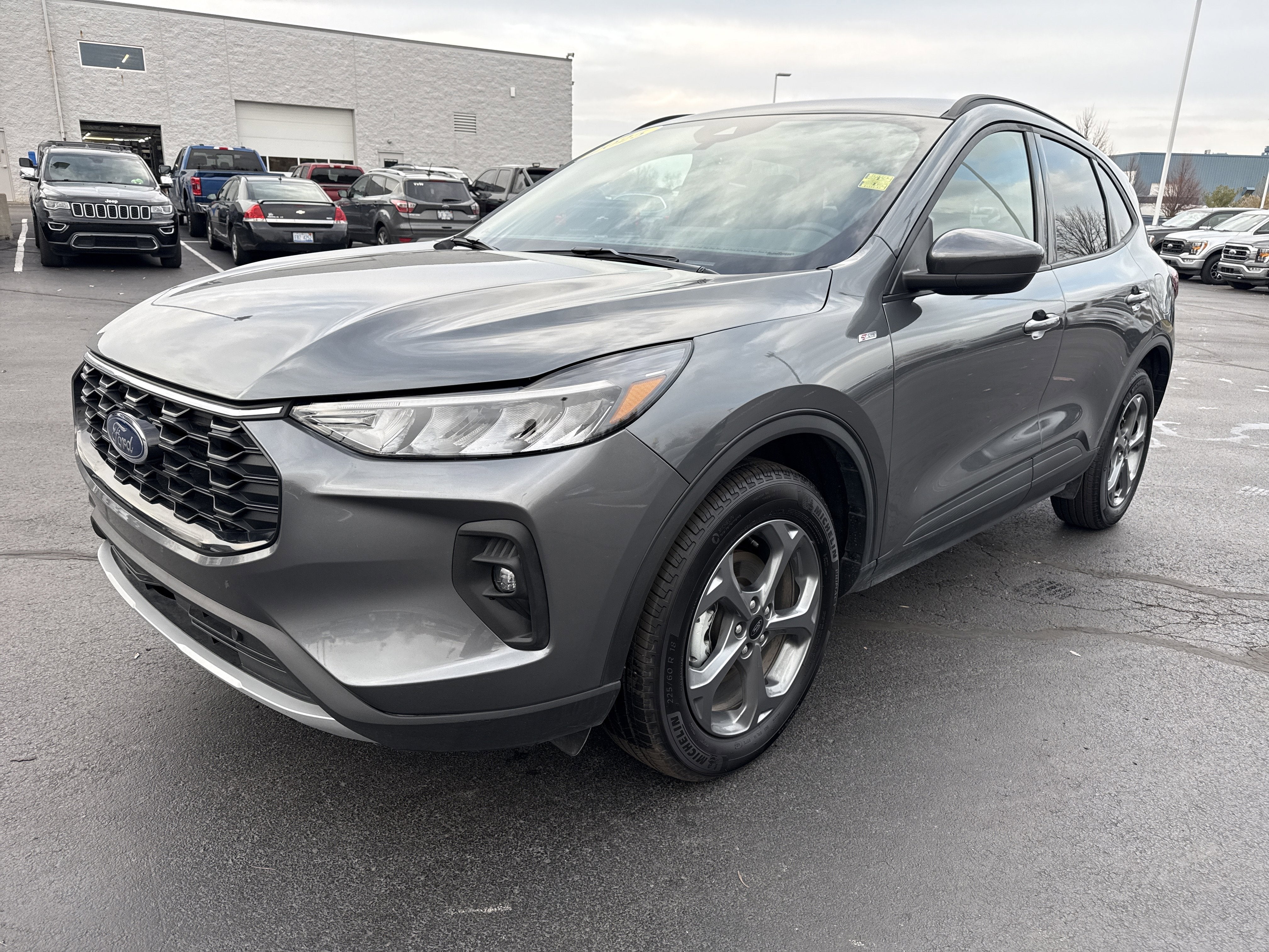2025 Ford Escape ST-Line Select