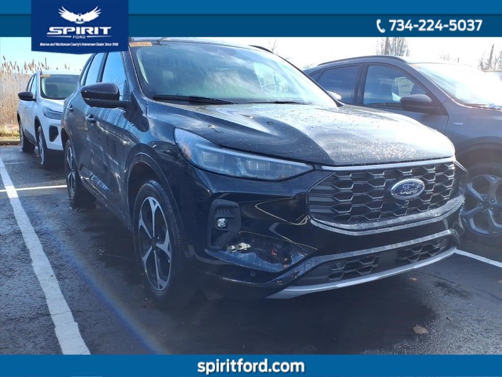 2026 Ford Escape ST-Line Elite