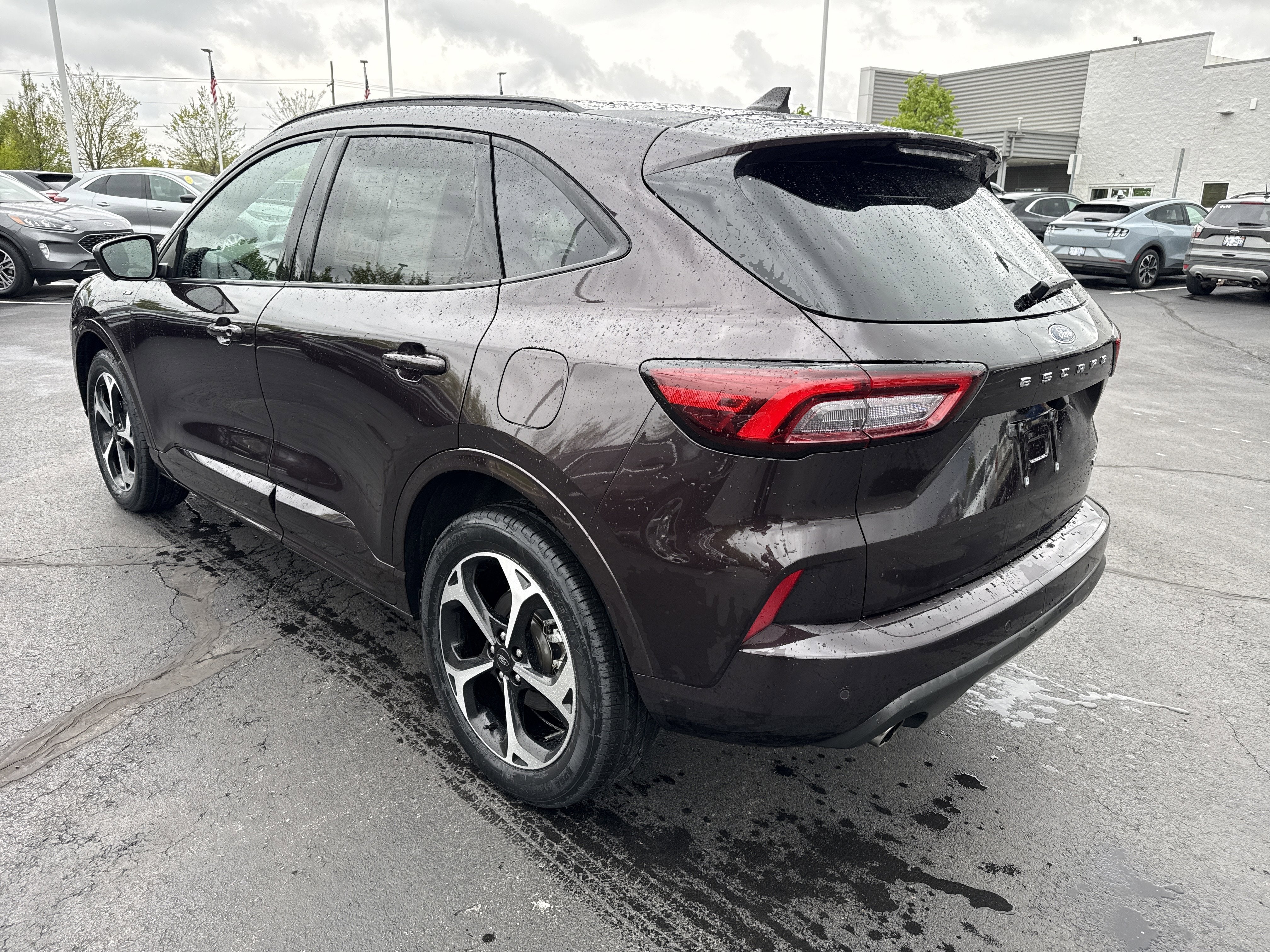 2023 Ford Escape ST-Line Elite