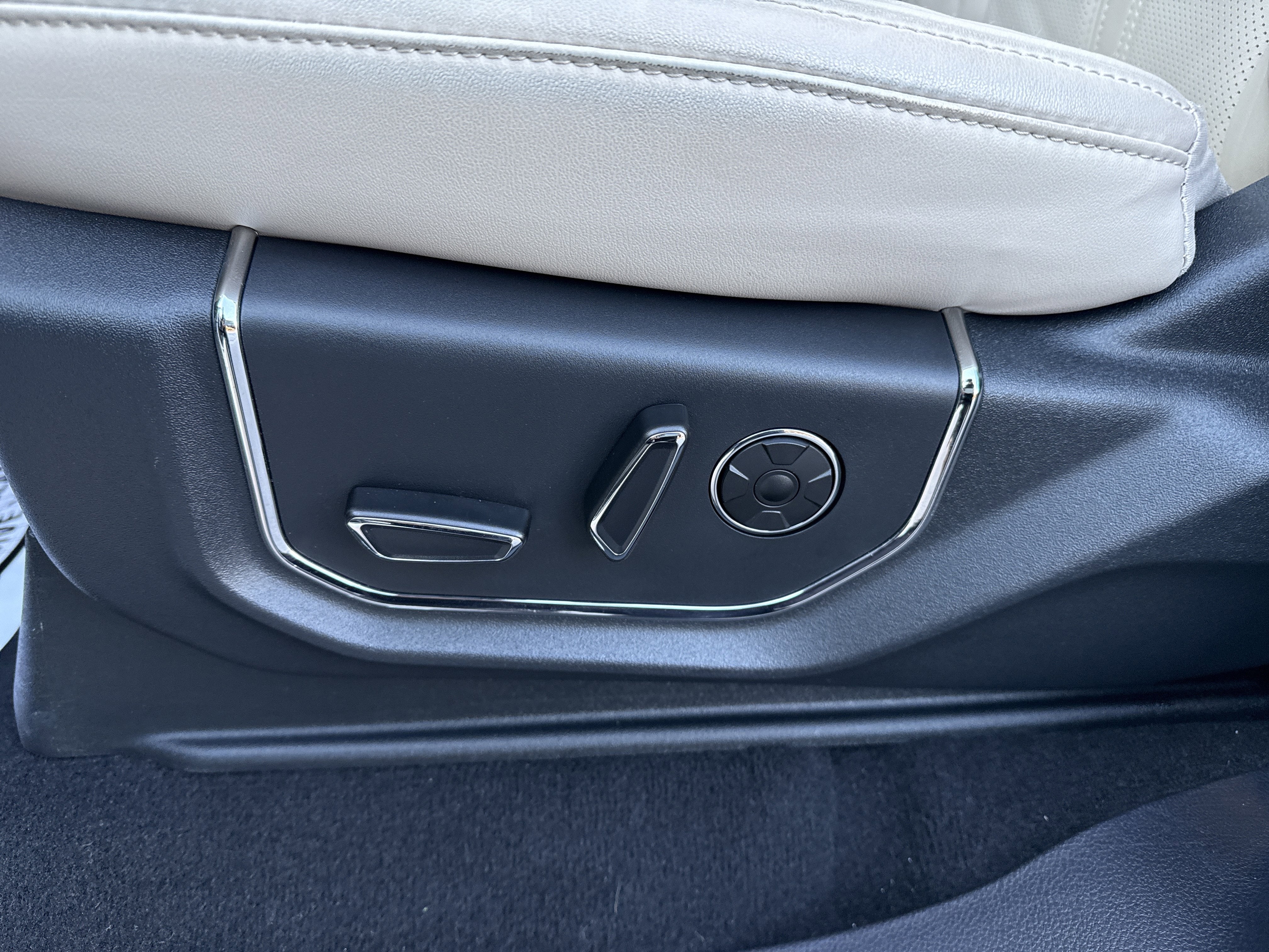 2024 Ford Expedition Max Platinum