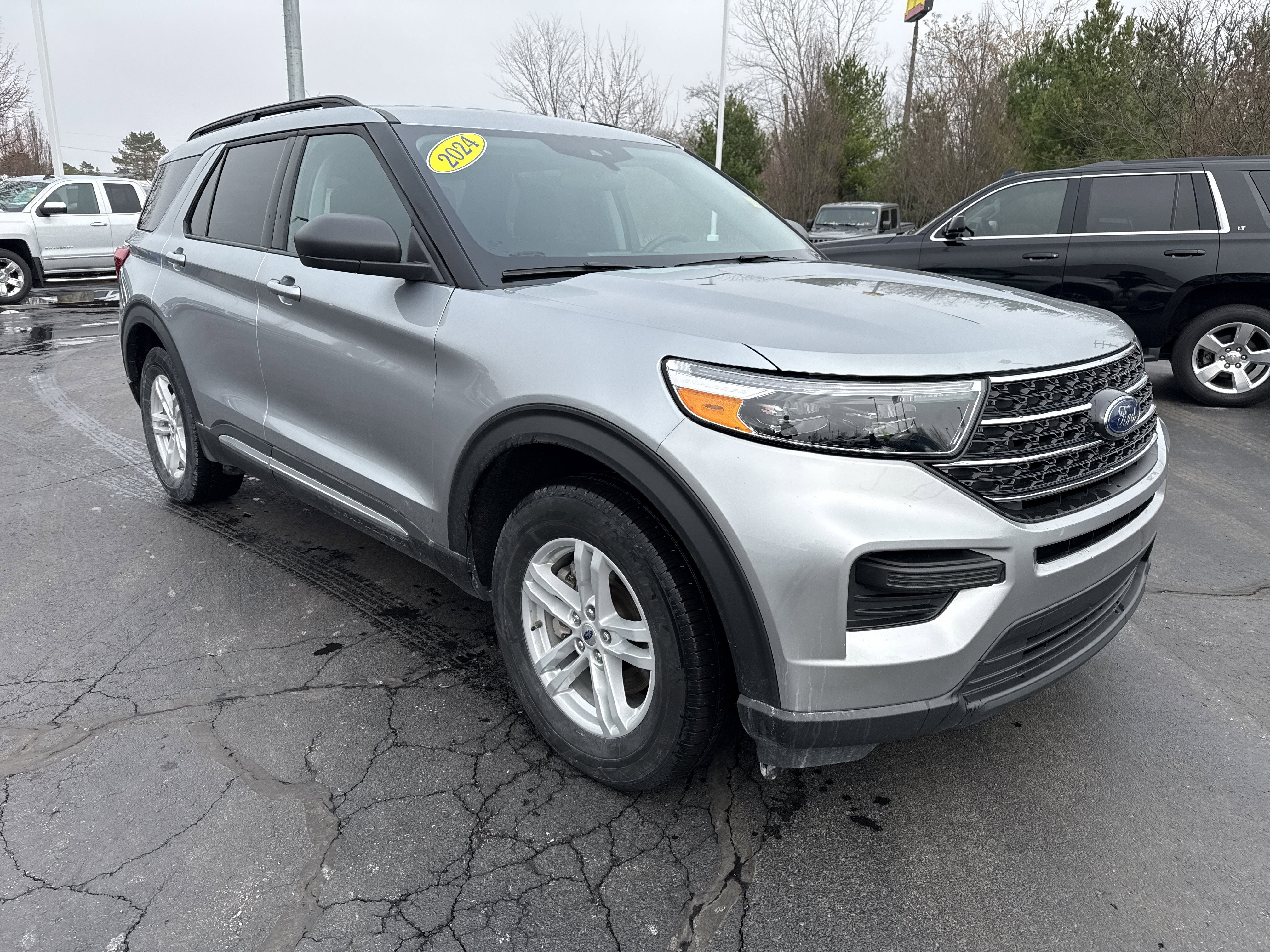 2024 Ford Explorer XLT