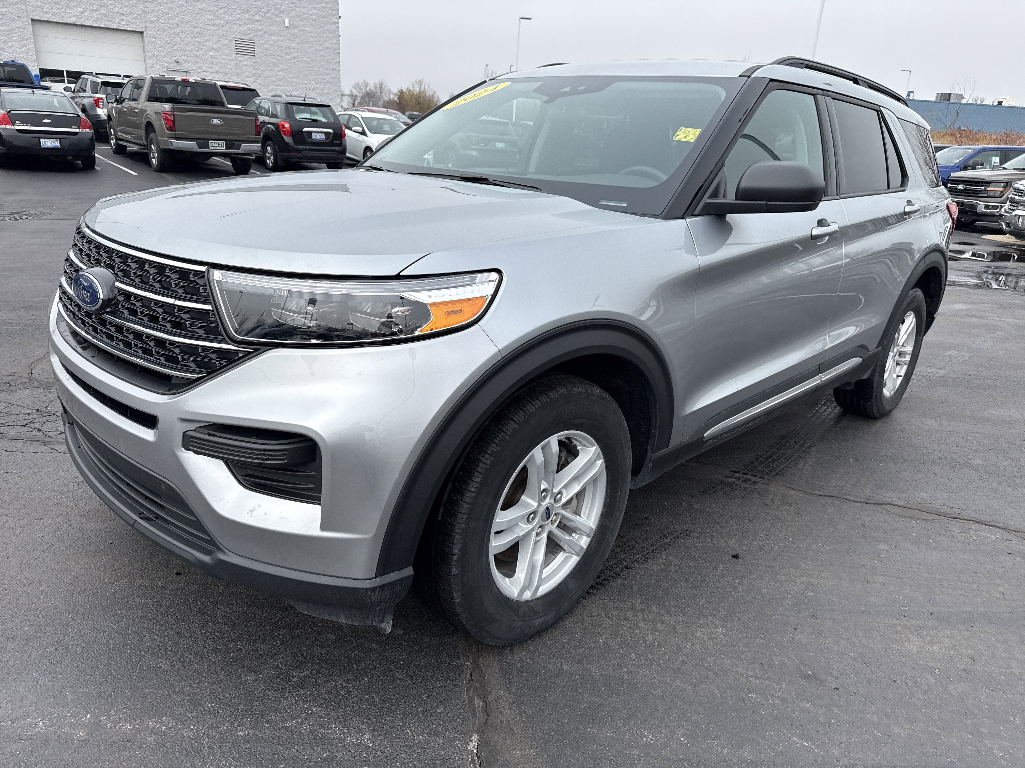 2024 Ford Explorer XLT