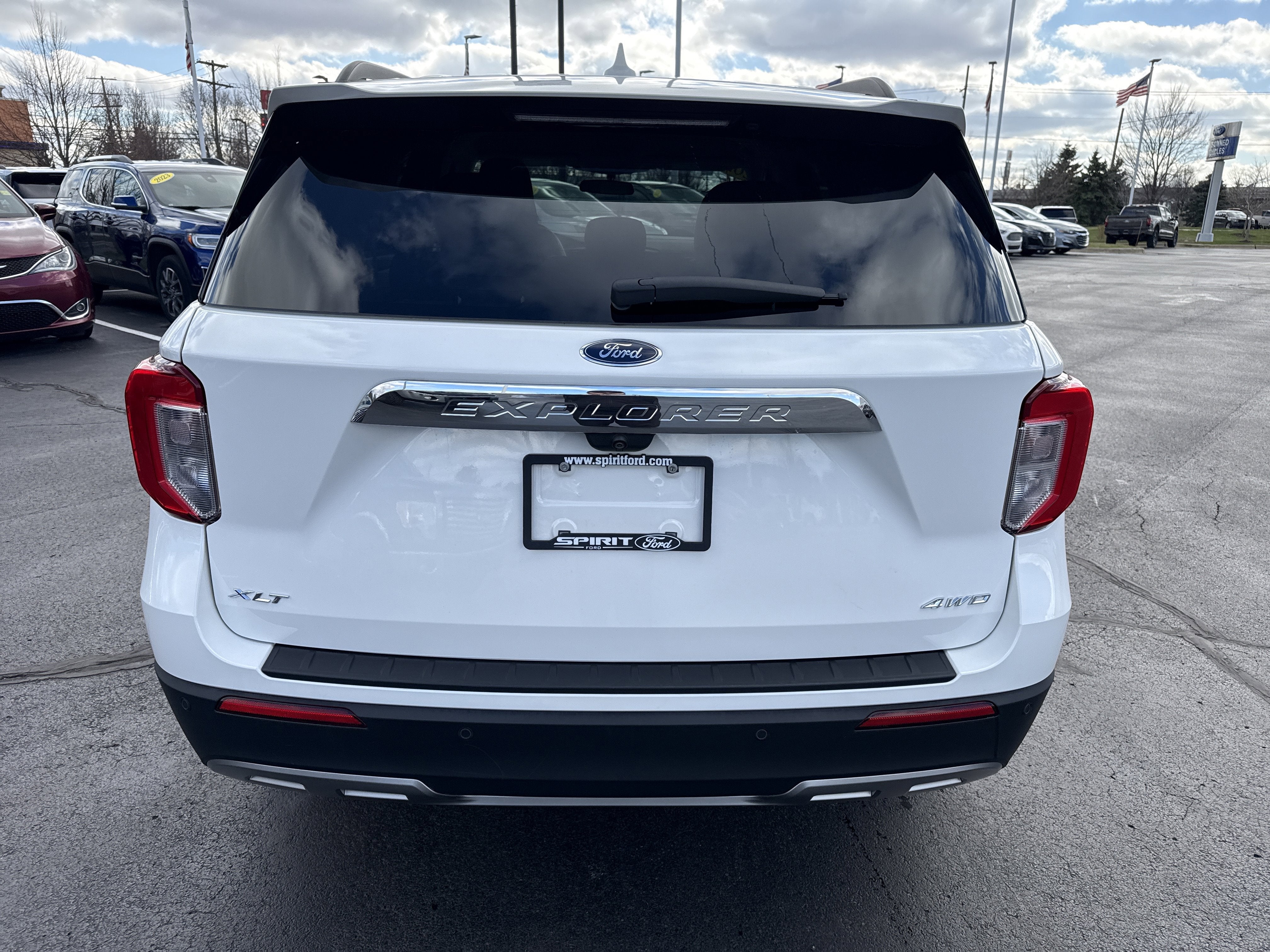 2023 Ford Explorer XLT