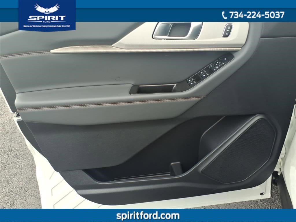 2026 Ford Explorer Active with 200A Pkg