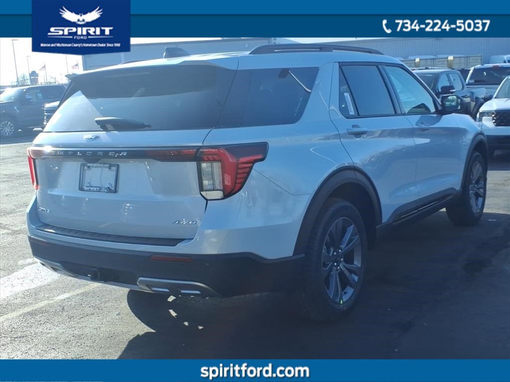 2026 Ford Explorer Active with 200A Pkg