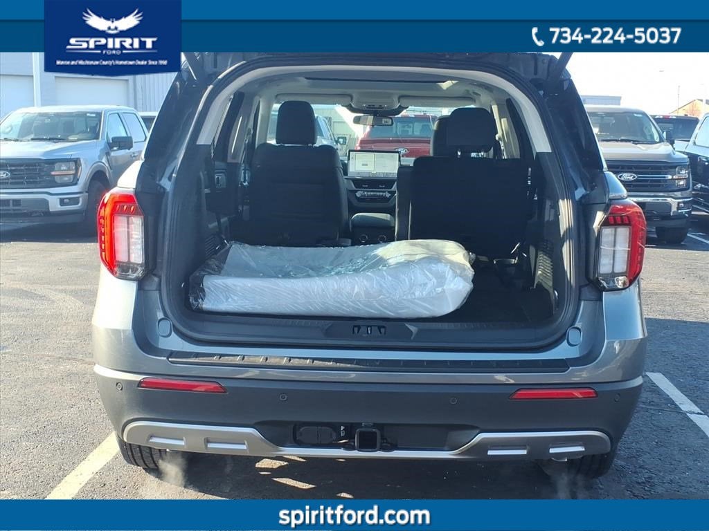 2026 Ford Explorer Active with 200A Pkg