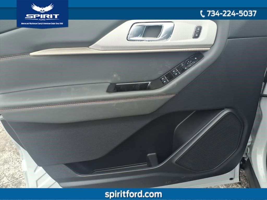 2026 Ford Explorer Active with 200A Pkg