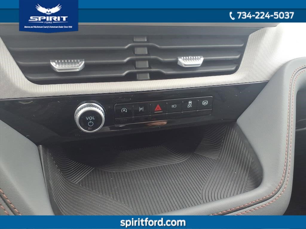 2026 Ford Explorer Active with 200A Pkg