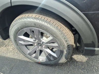 2026 Ford Explorer Active with 200A Pkg