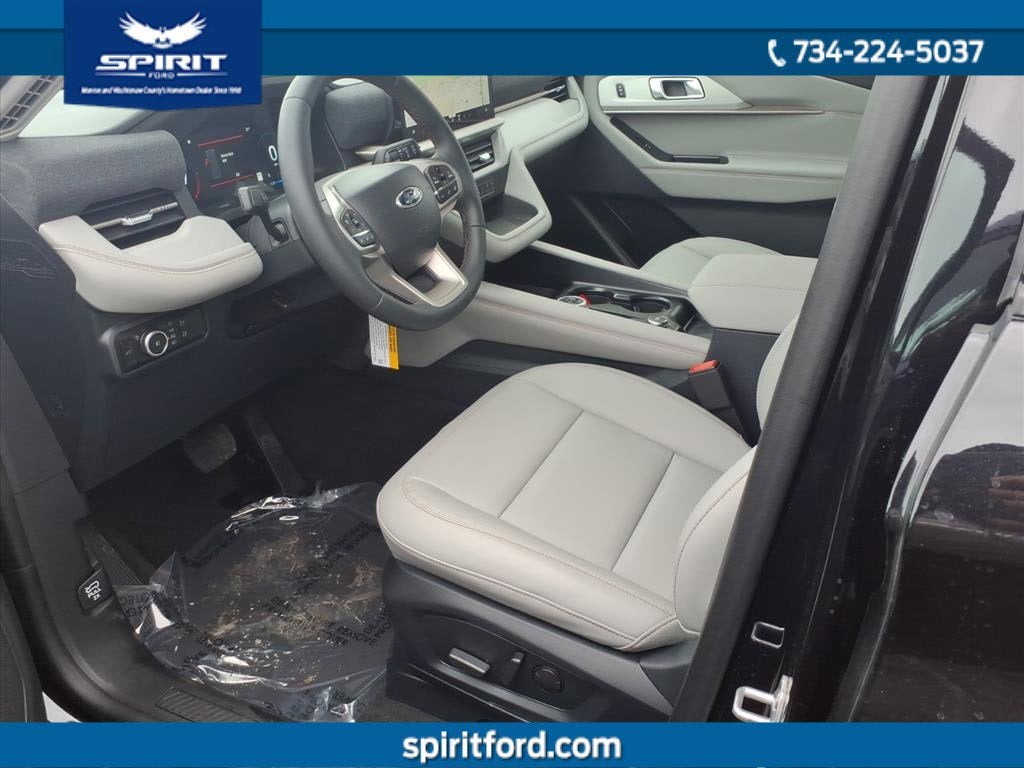 2026 Ford Explorer Active with 200A Pkg