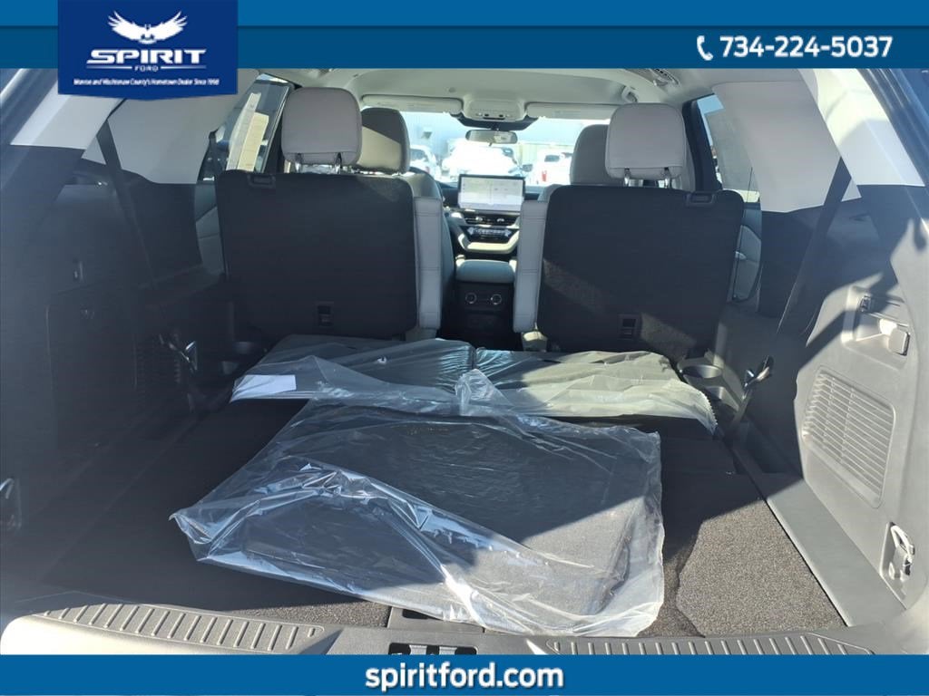 2026 Ford Explorer Active with 200A Pkg