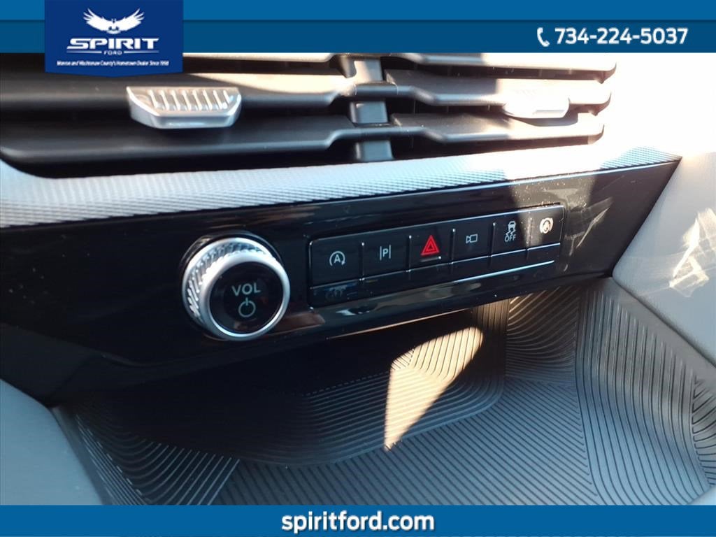 2026 Ford Explorer Active with 200A Pkg