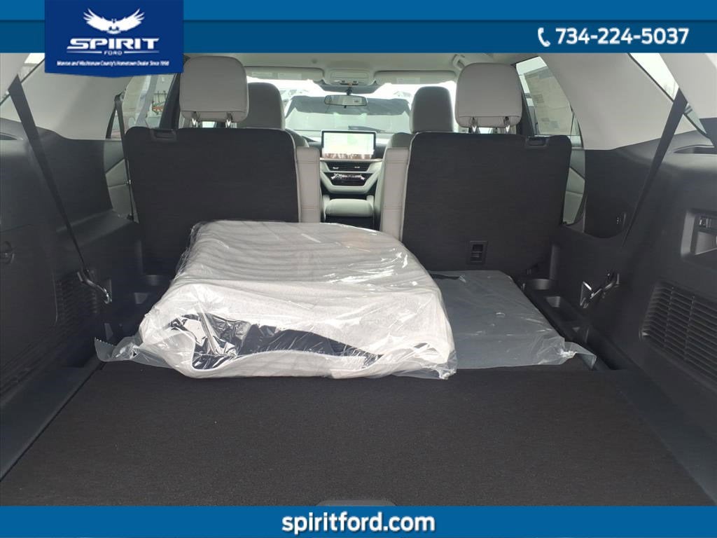 2026 Ford Explorer Active with 200A Pkg