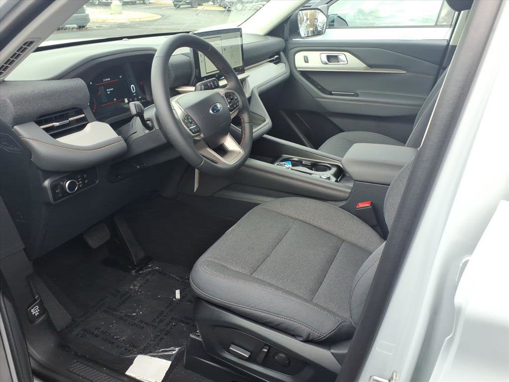 2026 Ford Explorer Active with 200A Pkg