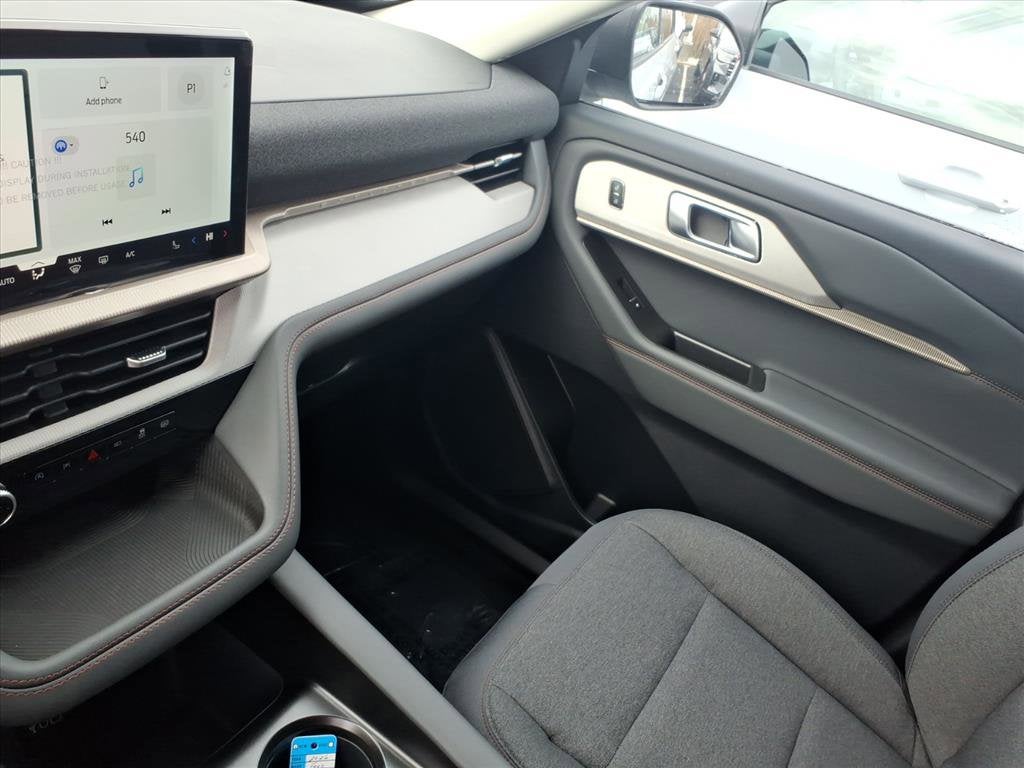 2026 Ford Explorer Active with 200A Pkg