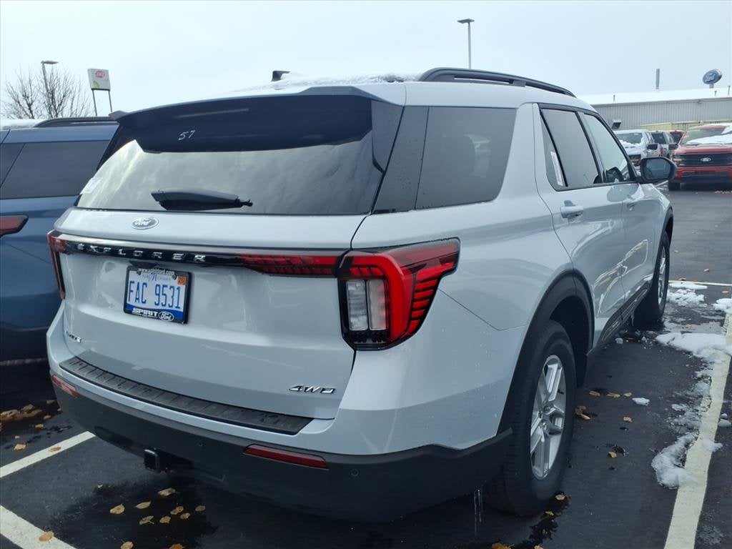 2026 Ford Explorer Active with 200A Pkg