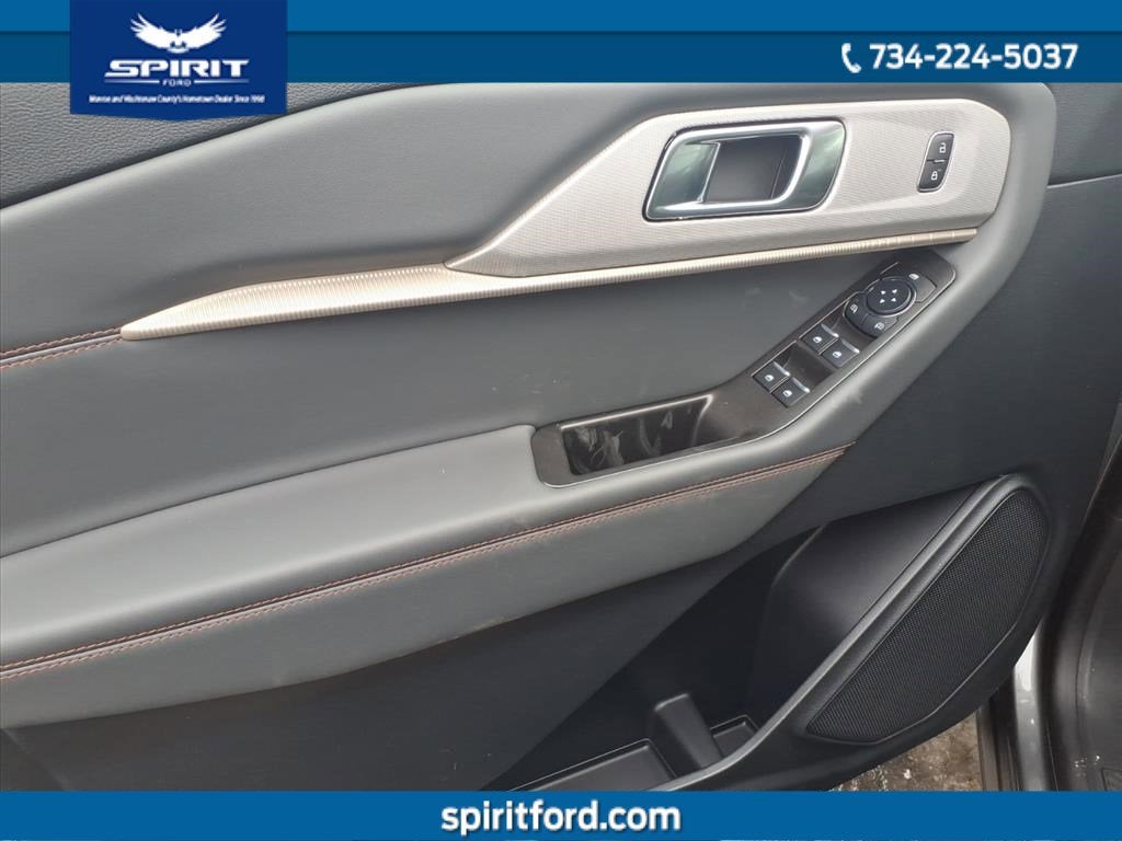 2026 Ford Explorer Active with 200A Pkg