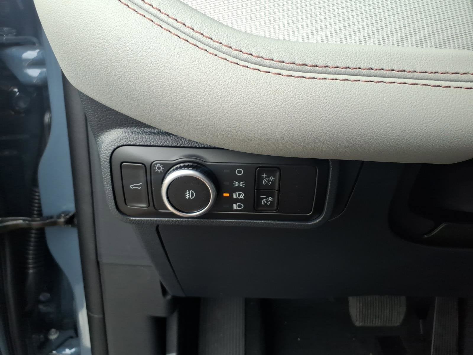 2026 Ford Explorer Active with 200A Pkg