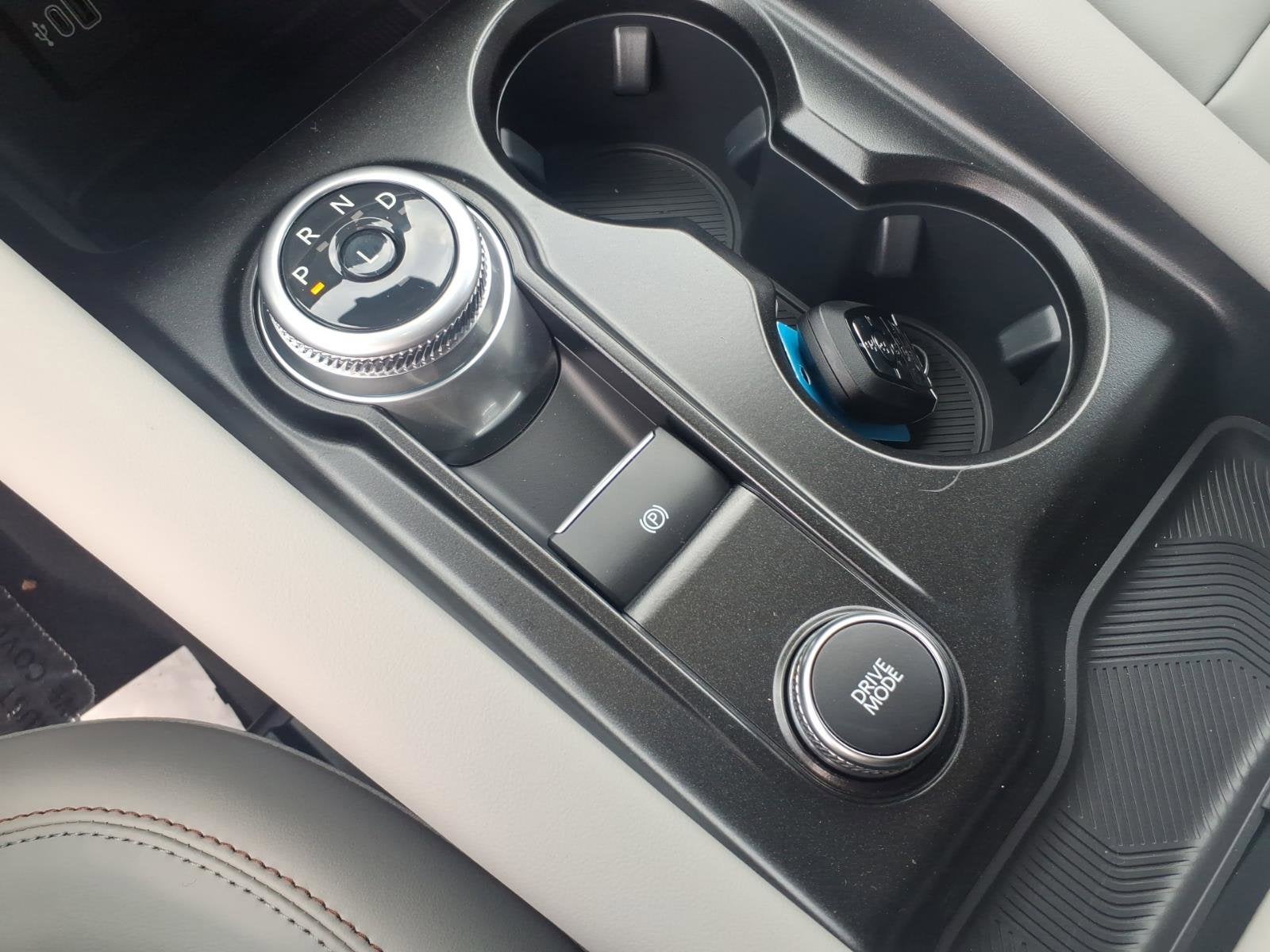 2026 Ford Explorer Active with 200A Pkg