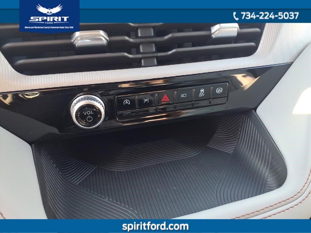 2026 Ford Explorer Active with 200A Pkg