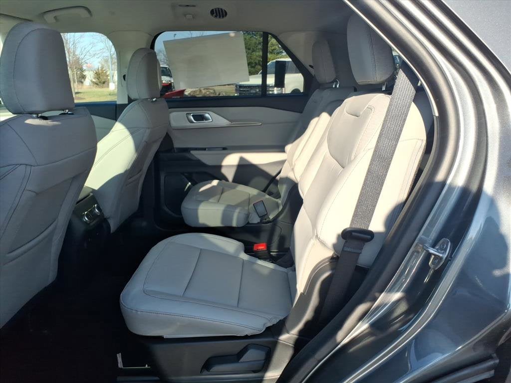 2026 Ford Explorer Active with 200A Pkg