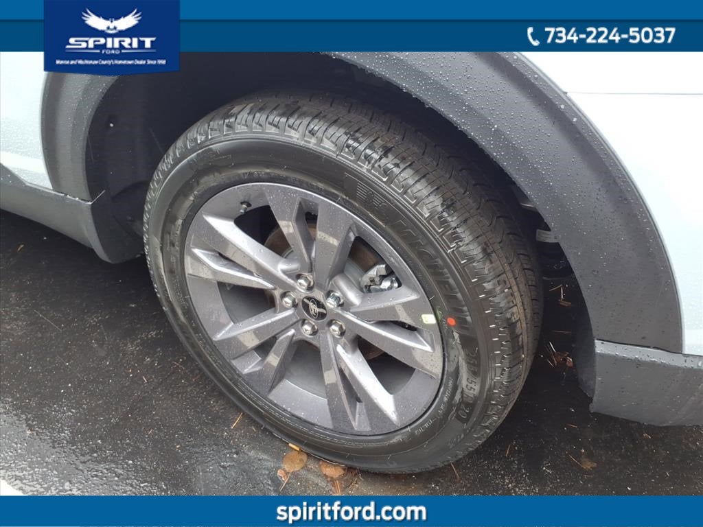 2026 Ford Explorer Active with 200A Pkg