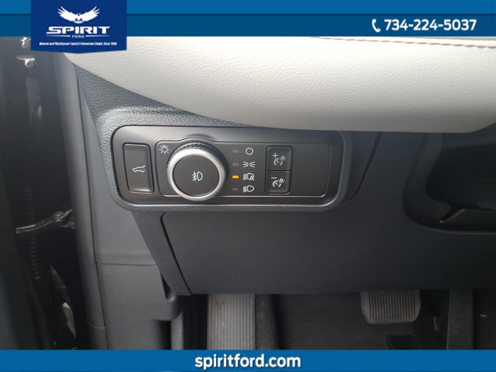 2026 Ford Explorer Active with 200A Pkg