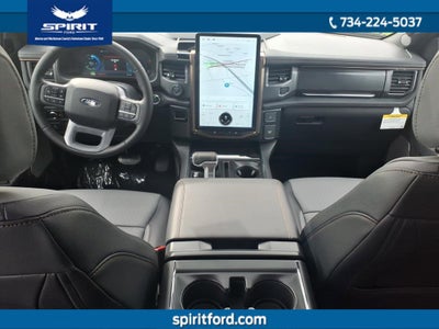 2025 Ford F-150 Lightning LARIAT