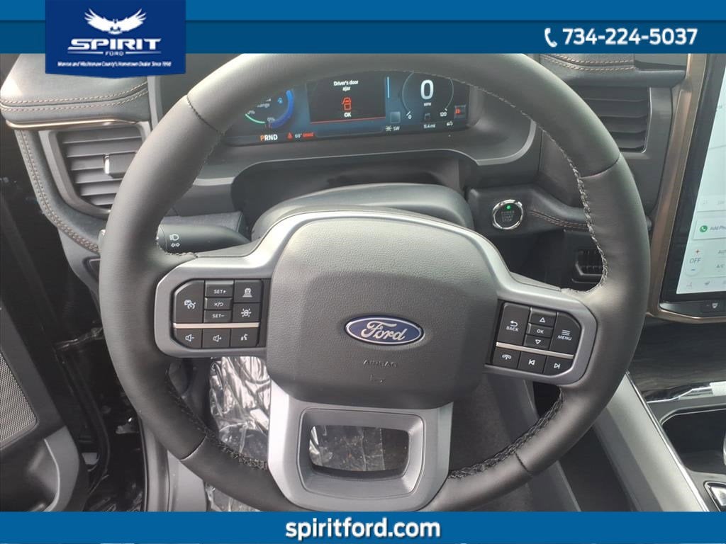 2025 Ford F-150 Lightning LARIAT