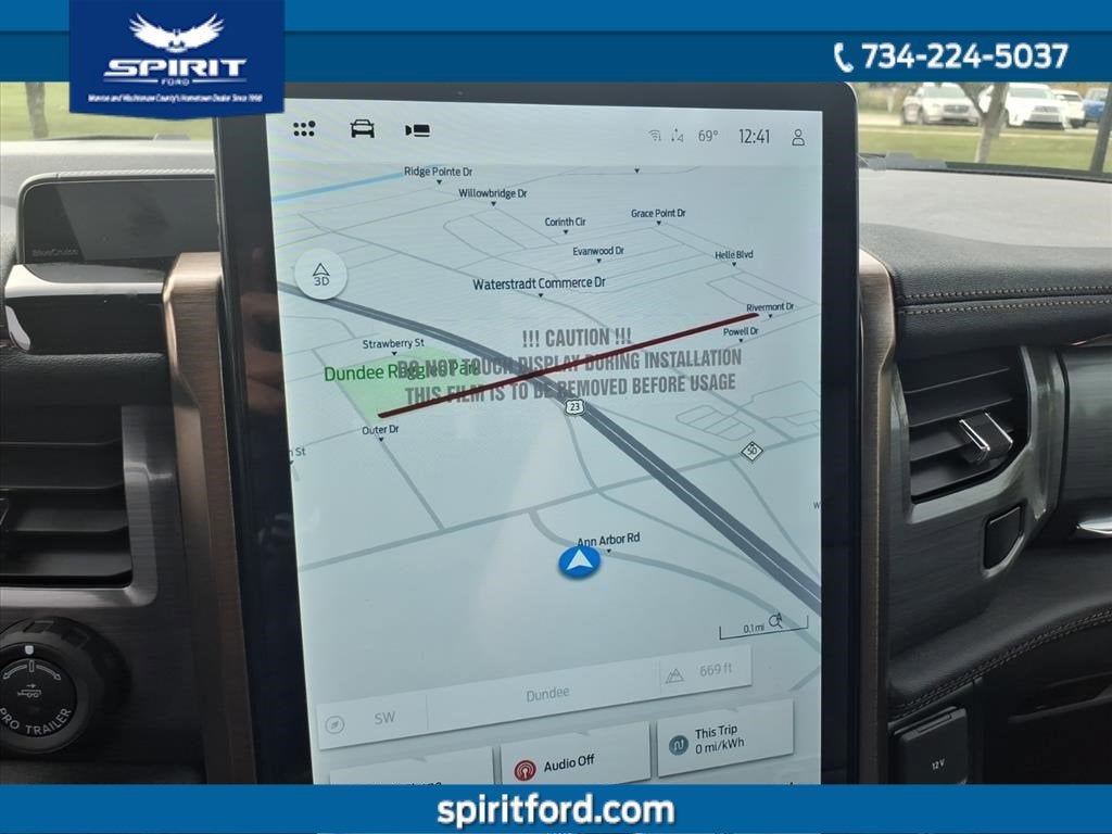 2025 Ford F-150 Lightning LARIAT