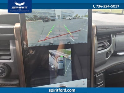 2025 Ford F-150 Lightning LARIAT