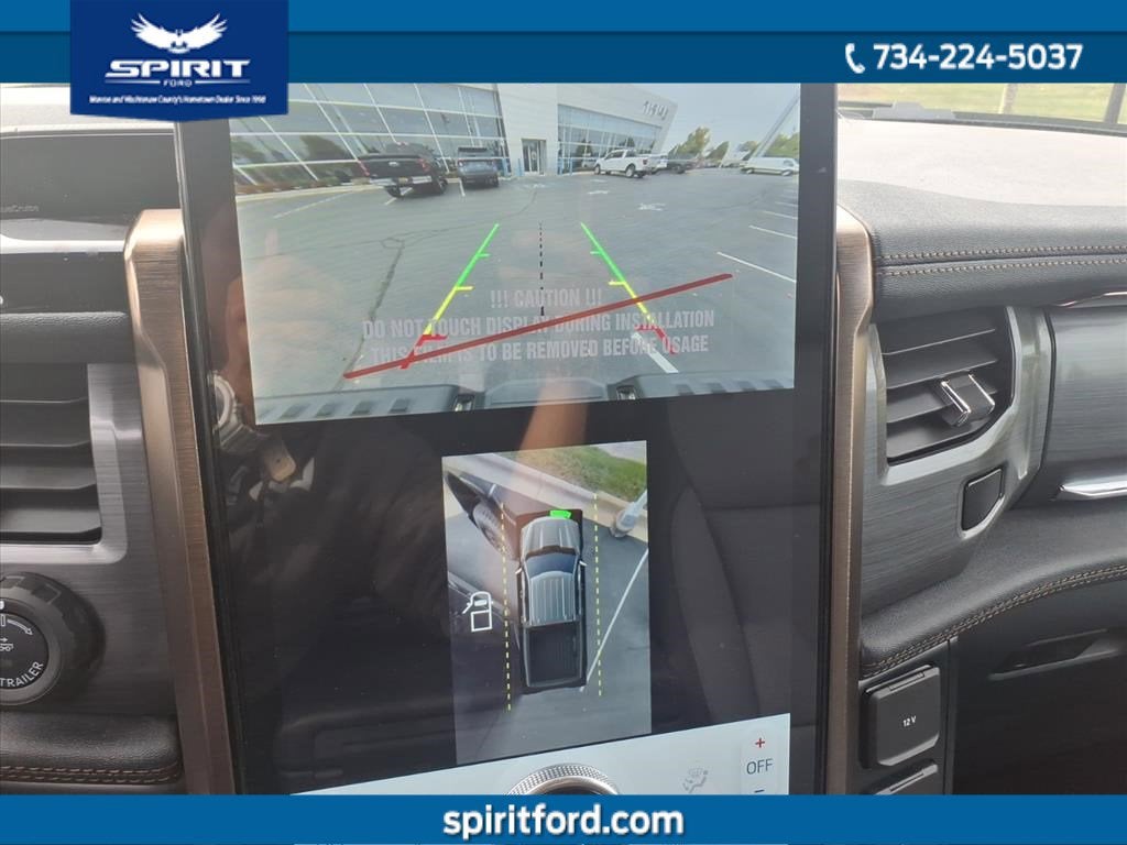 2025 Ford F-150 Lightning LARIAT