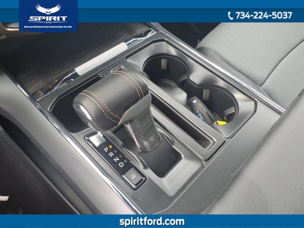 2025 Ford F-150 Lightning LARIAT