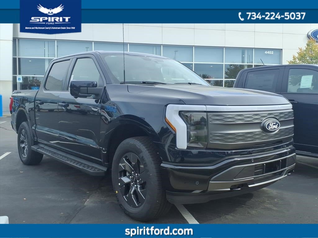 2025 Ford F-150 Lightning LARIAT