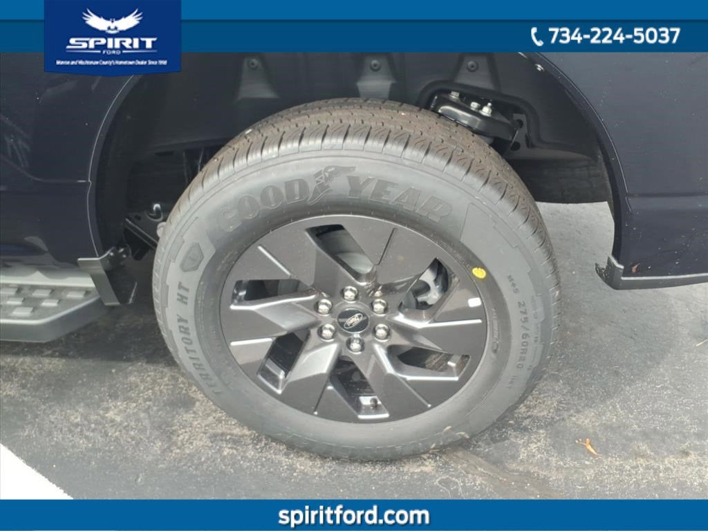 2025 Ford F-150 Lightning LARIAT