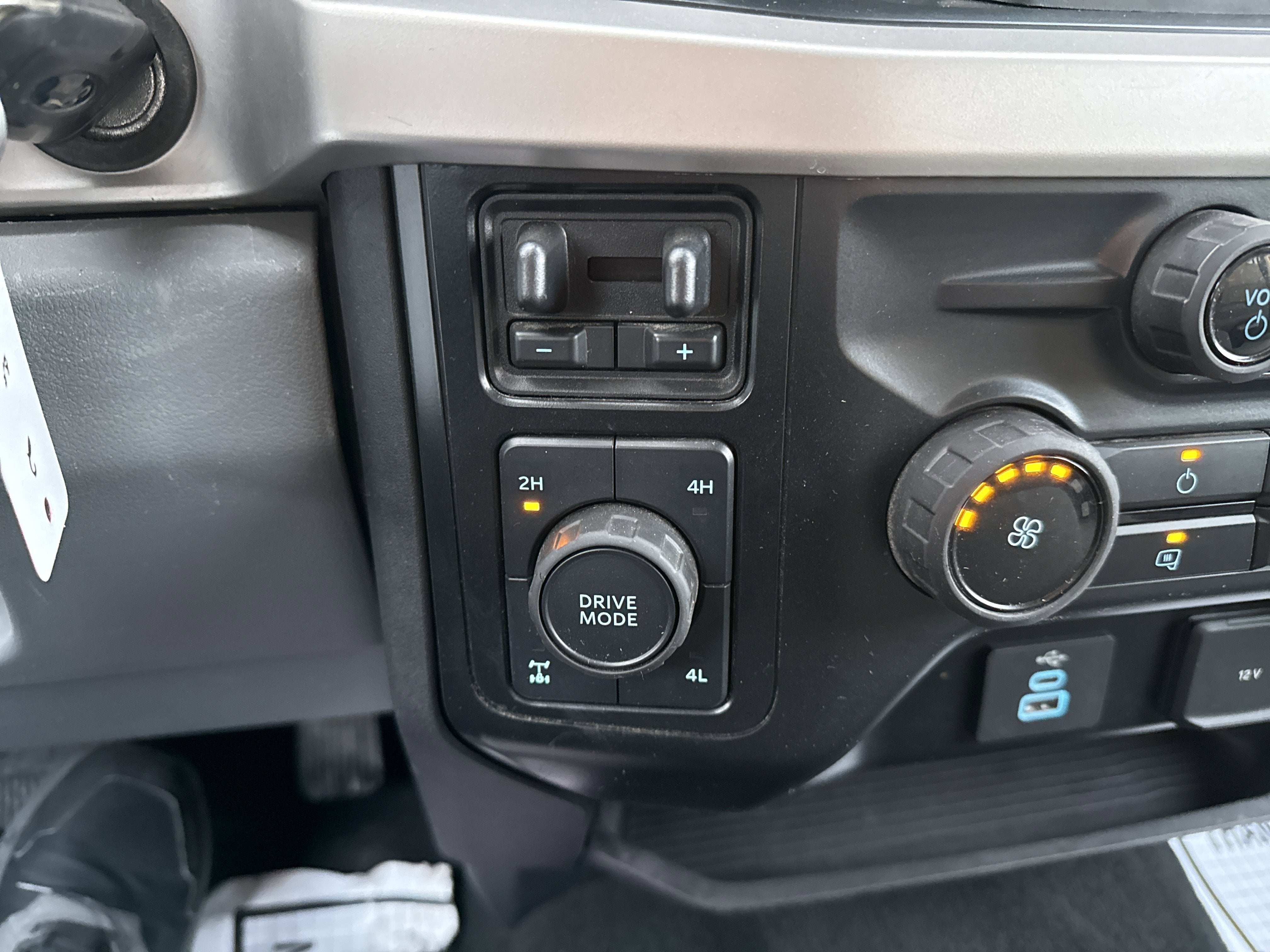 2023 Ford Super Duty F-250 SRW XLT