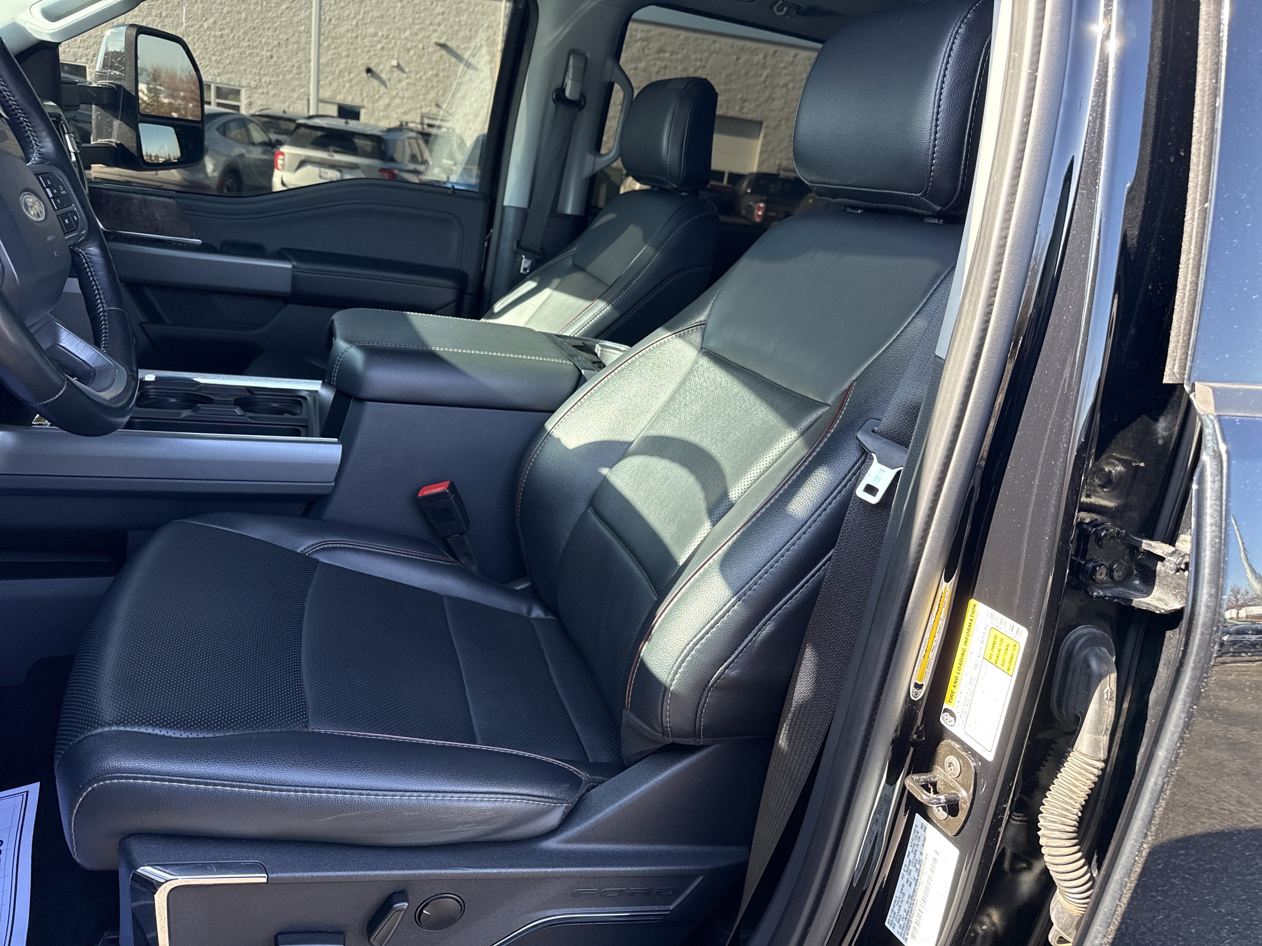 2024 Ford Super Duty F-350 SRW LARIAT