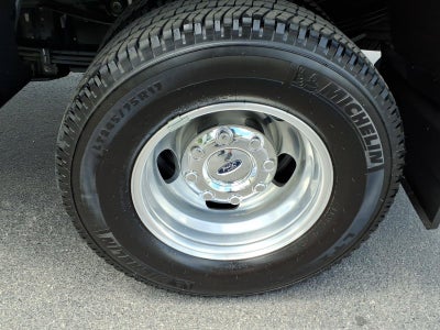 2024 Ford Super Duty F-350 DRW Platinum
