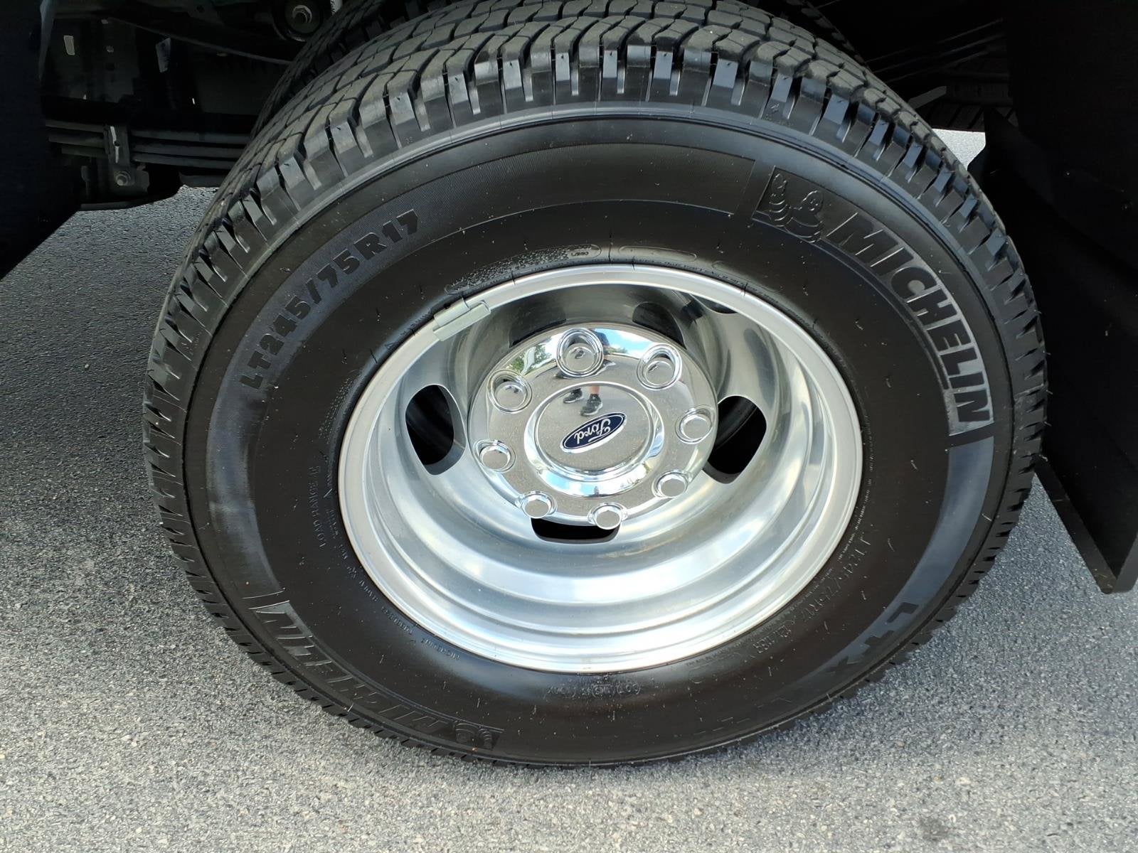 2024 Ford Super Duty F-350 DRW Platinum