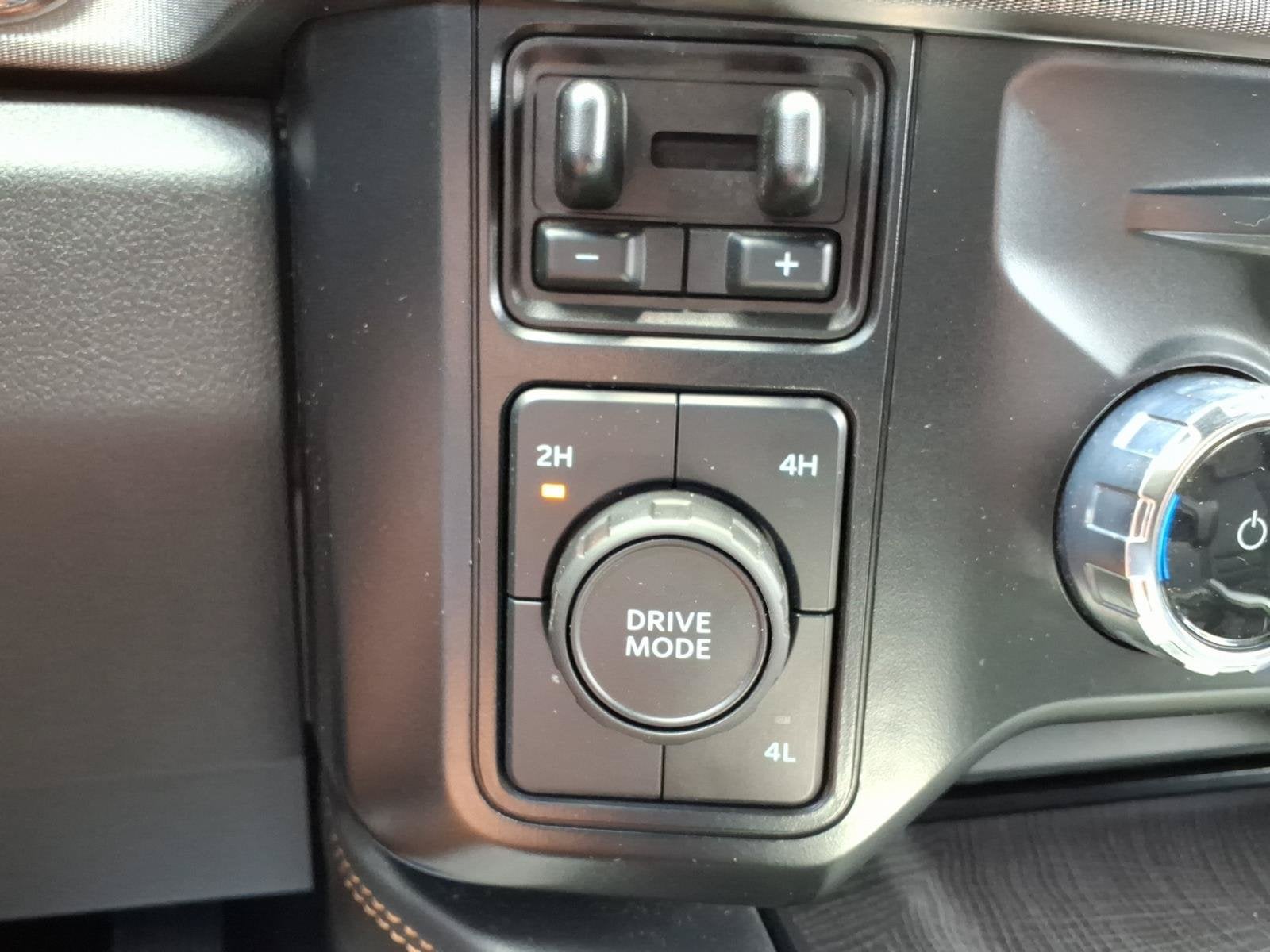 2024 Ford Super Duty F-350 DRW Platinum