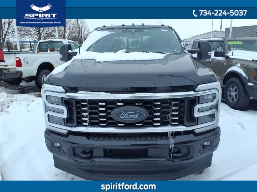 2026 Ford Super Duty F-350 DRW Platinum